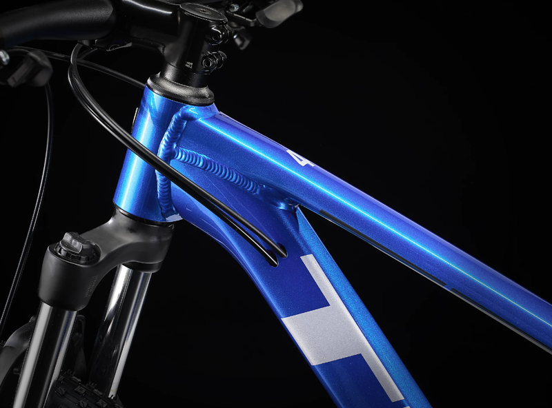 Trek Marlin 4 Hardtail Mountain Bike 2023 in Alpine Blue-5